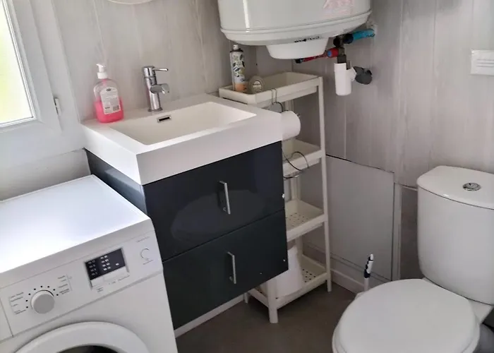 A - 30m² Avec Jardin *